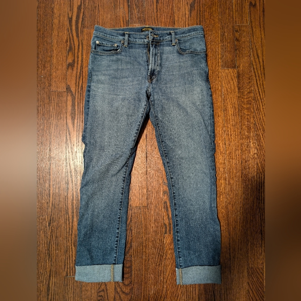 Flint and Tinder Tapered Fit Jeans